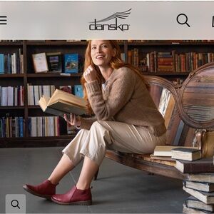 NEW $160 DANSKO Louisa leather slip on comfort low ankle boot women size…